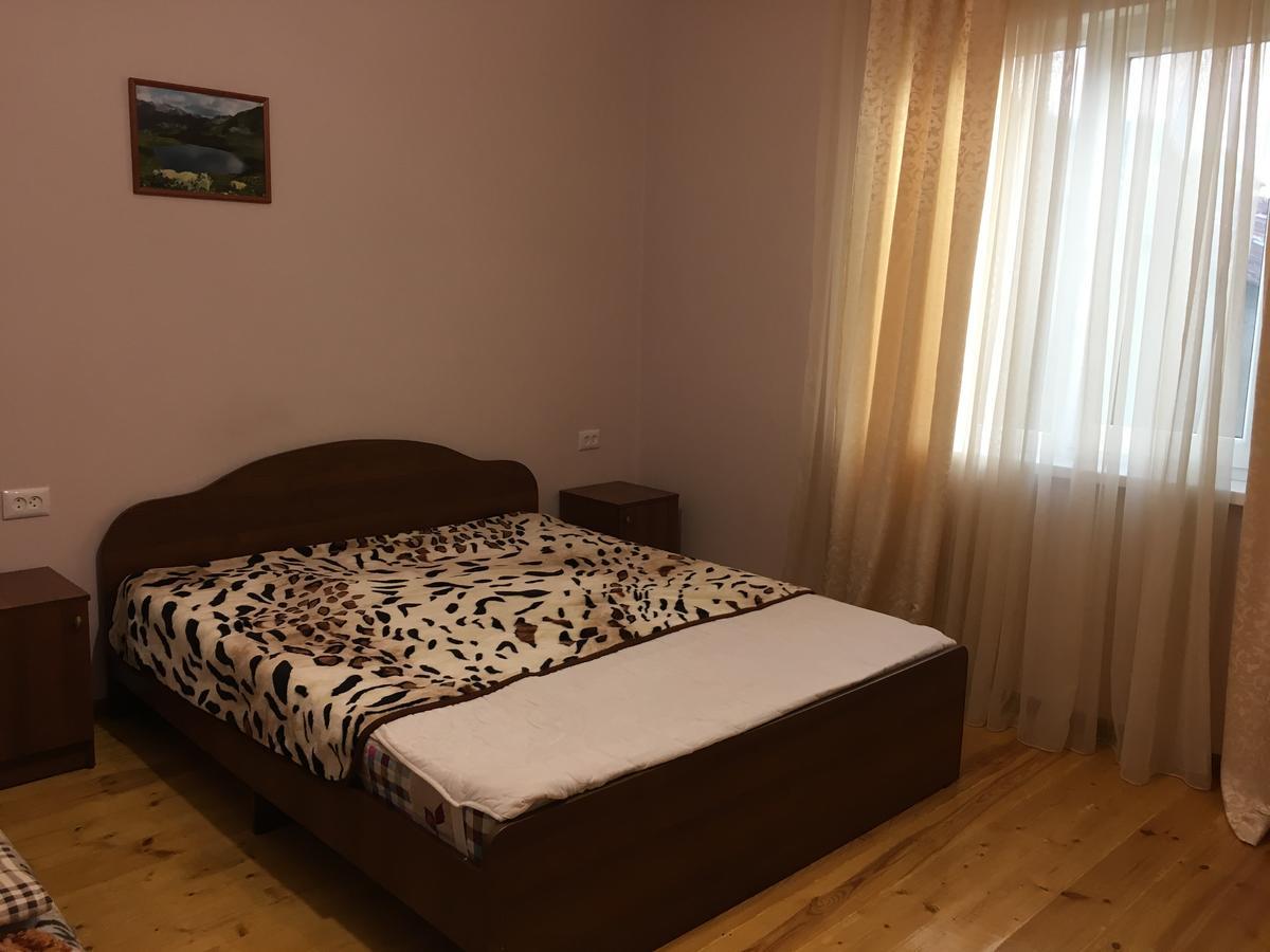 Guest House On Shakirbay 11 Sukhumi Exterior photo