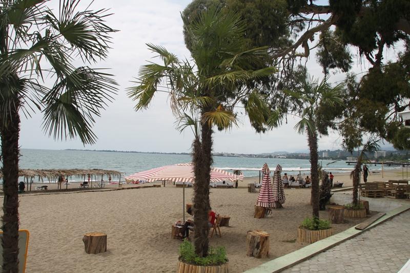 Guest House On Shakirbay 11 Sukhumi Exterior photo